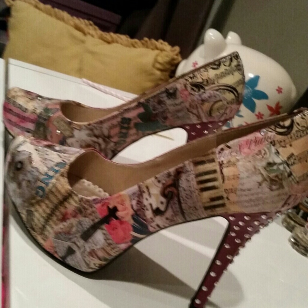 music vintage style heels size 8.5
